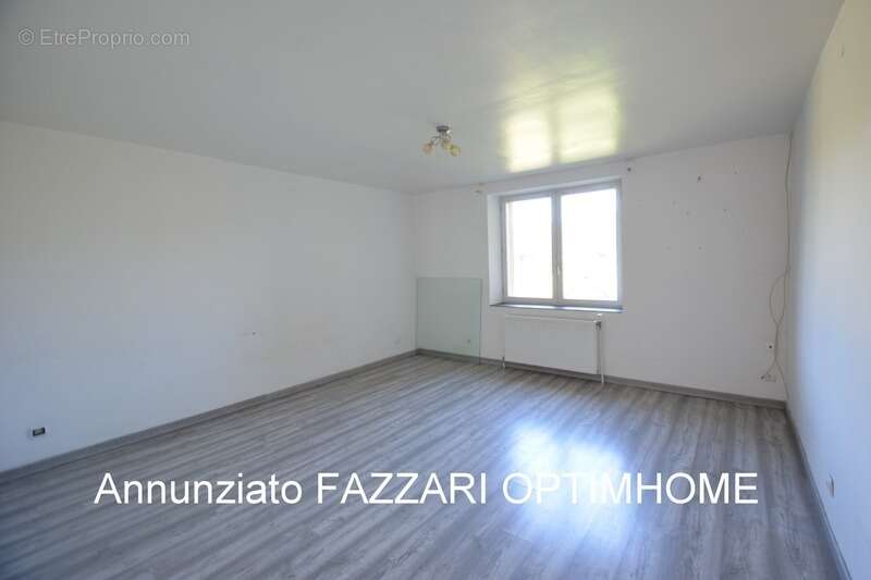 Maison à HAN-LES-JUVIGNY