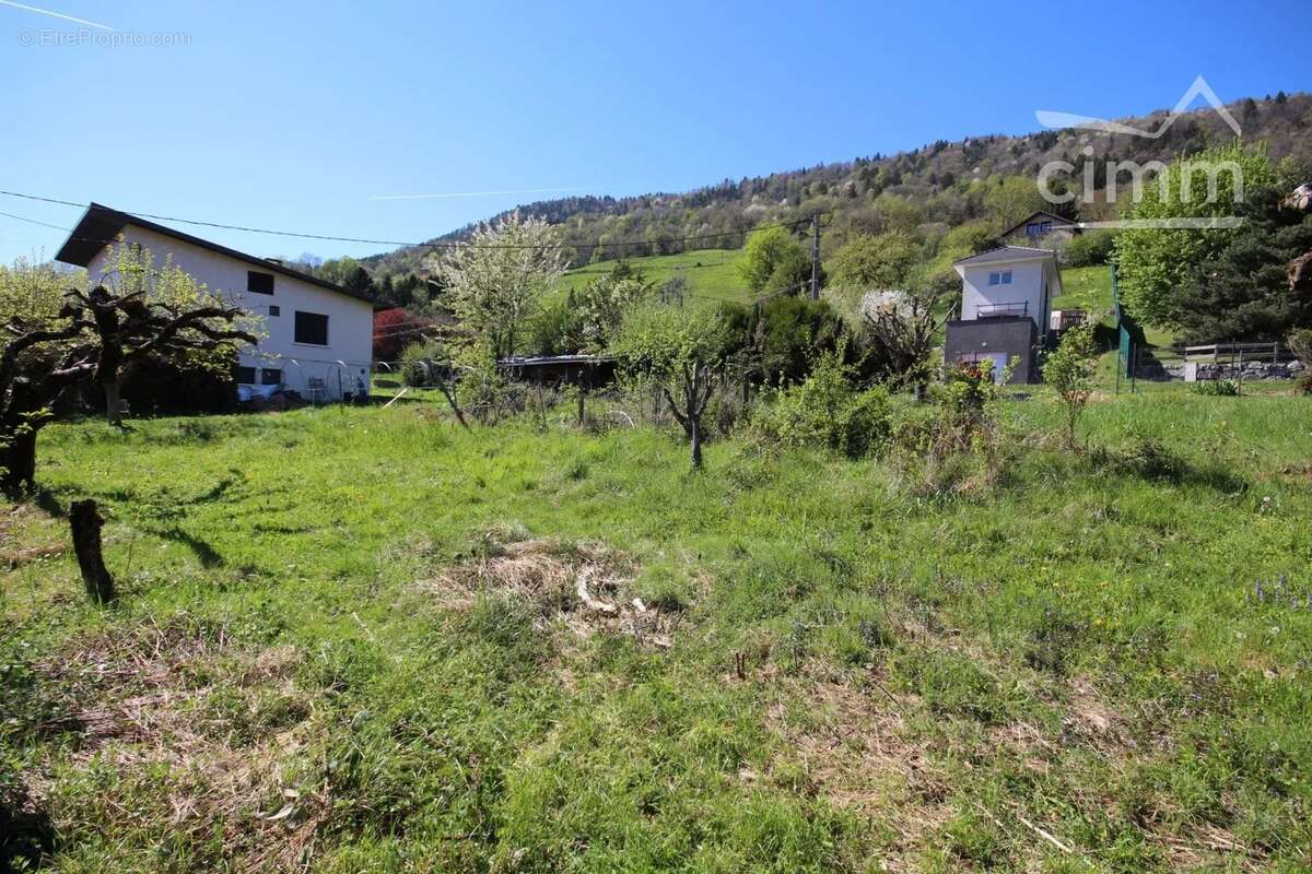 A vendre terrain 694 m2 la rochette 73110 - photo 5
