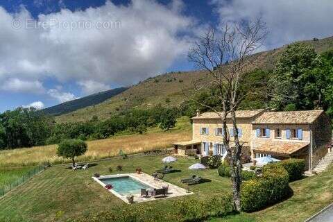 Maison 220 m² à Tourrettes-Sur-Loup  - photo 3