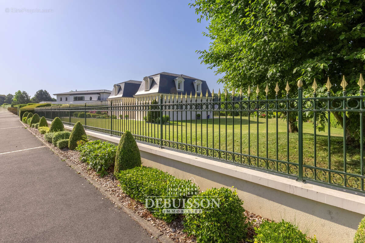 Maison à ANZIN-SAINT-AUBIN