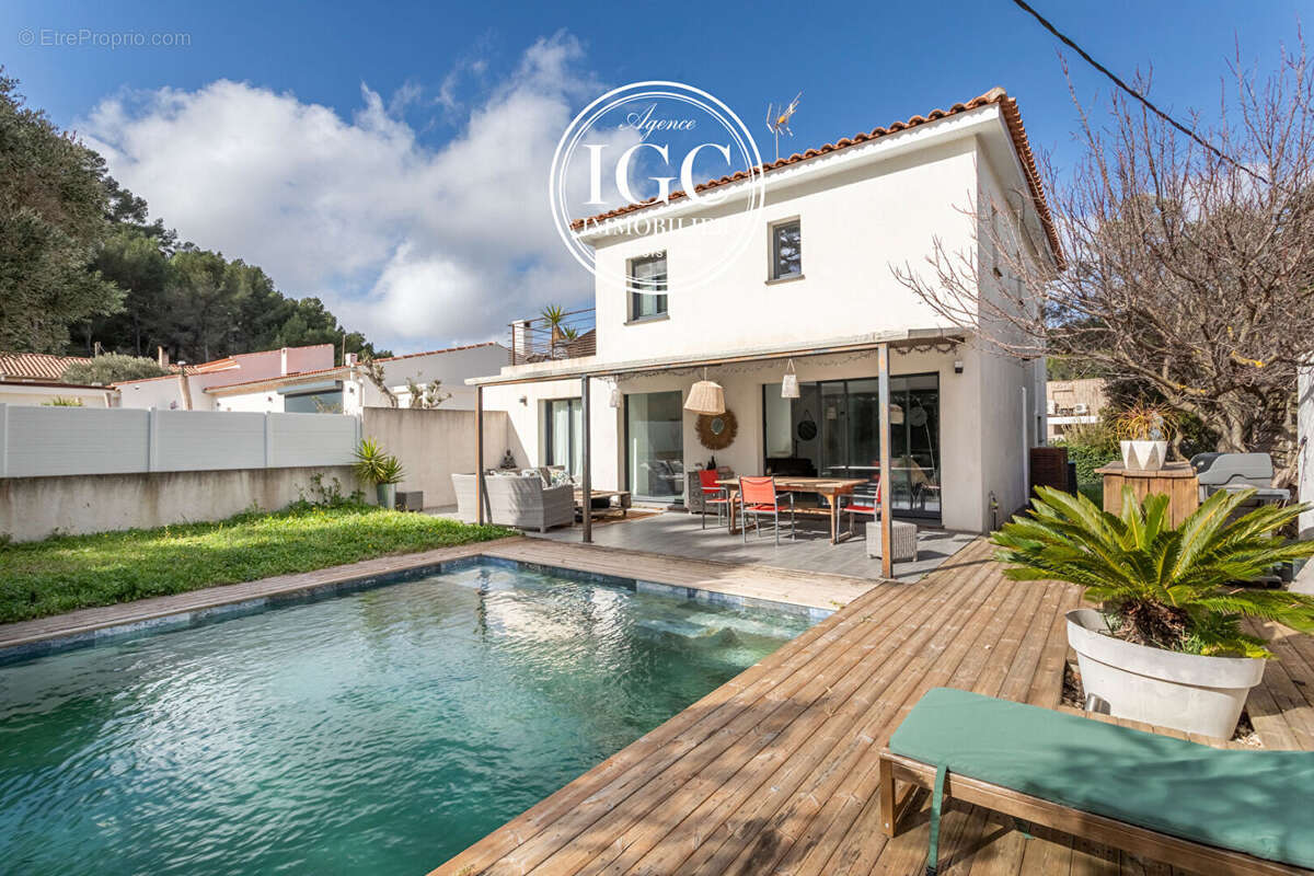 Maison à ENSUES-LA-REDONNE