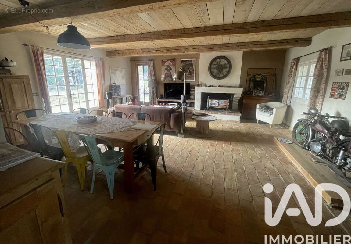 Maison 80 m² à Le Beausset  - photo 3