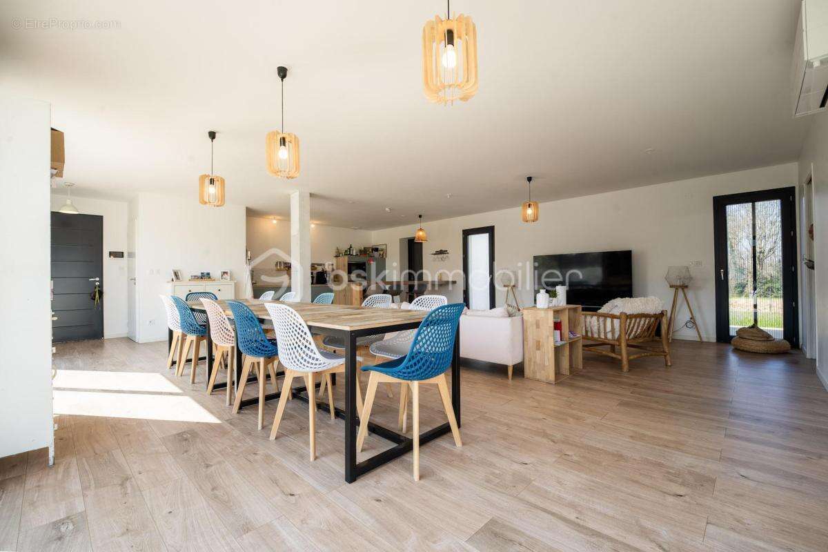 Maison à BOURGOIN-JALLIEU