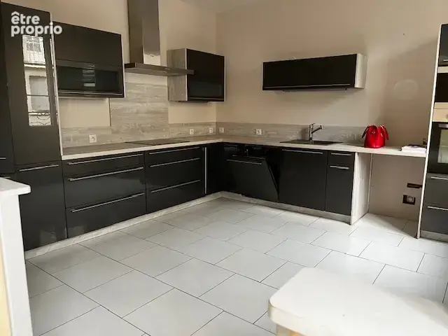 Maison de bourg avec courette - photo 3