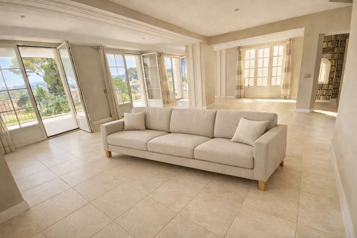 Maison à ANTIBES