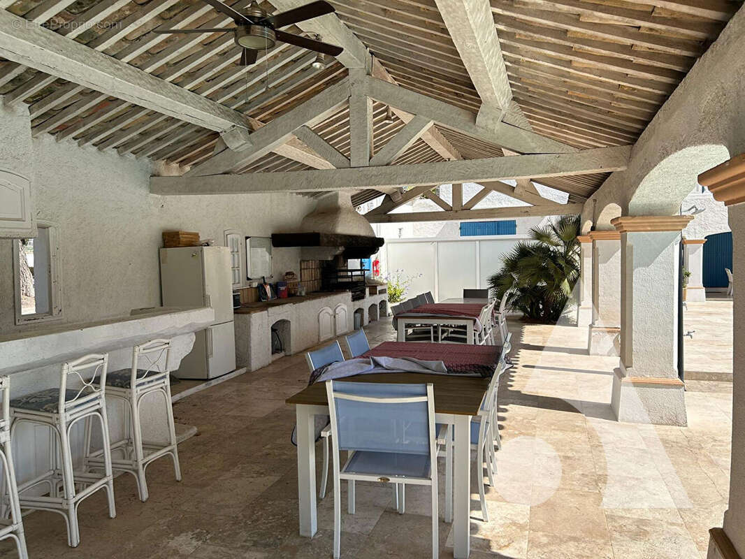 Saint-Raphaël Valescure  Appartement T2 Résidence Les Trophées du Golf avec Piscine, Tennis et Parking - photo 11