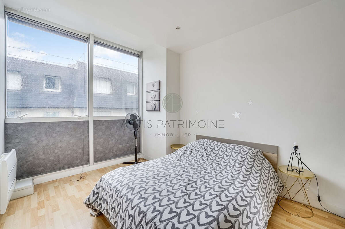 Appartement à LES LILAS