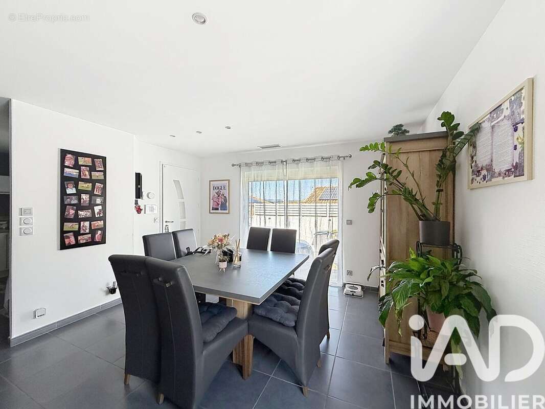 Photo 3 - Maison à ABEILHAN