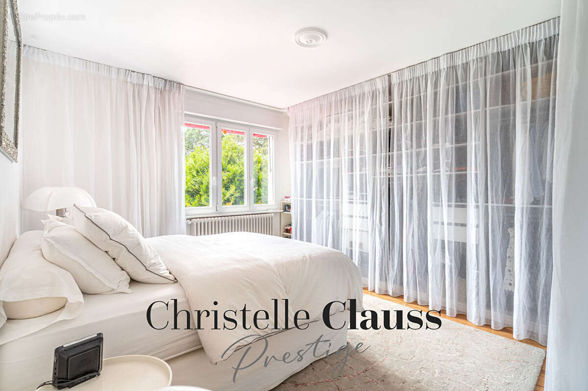 Maison de Maître 185 m² - photo 10