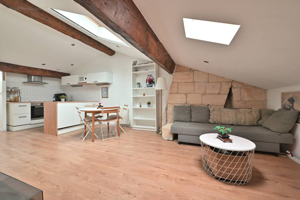 Appartement à BORDEAUX