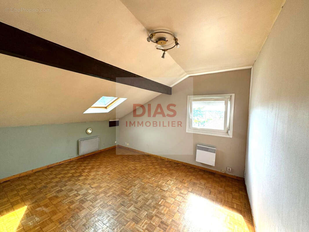 Appartement à ROISSY-EN-BRIE