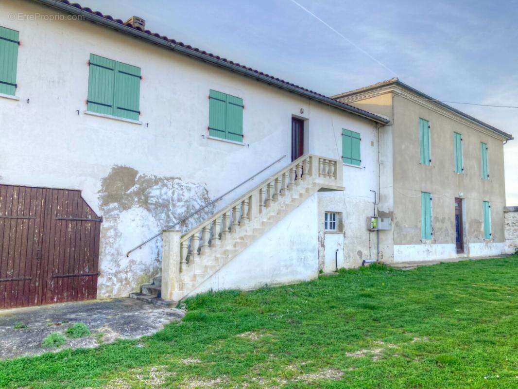 Maison à LAVARDAC