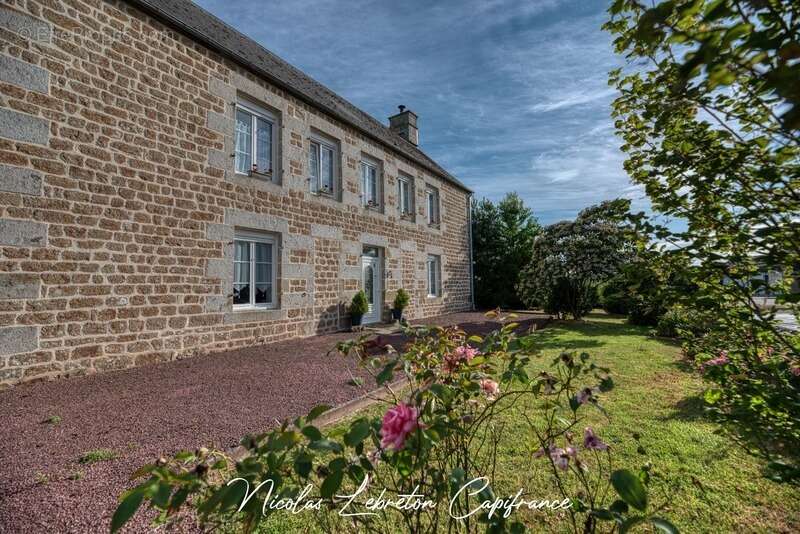 Maison en pierre rénovée de 202 m² – 4 chambres + studio indépendant – Dépendance de 100 m² – Terrain clos de 2 775 m² - photo 2
