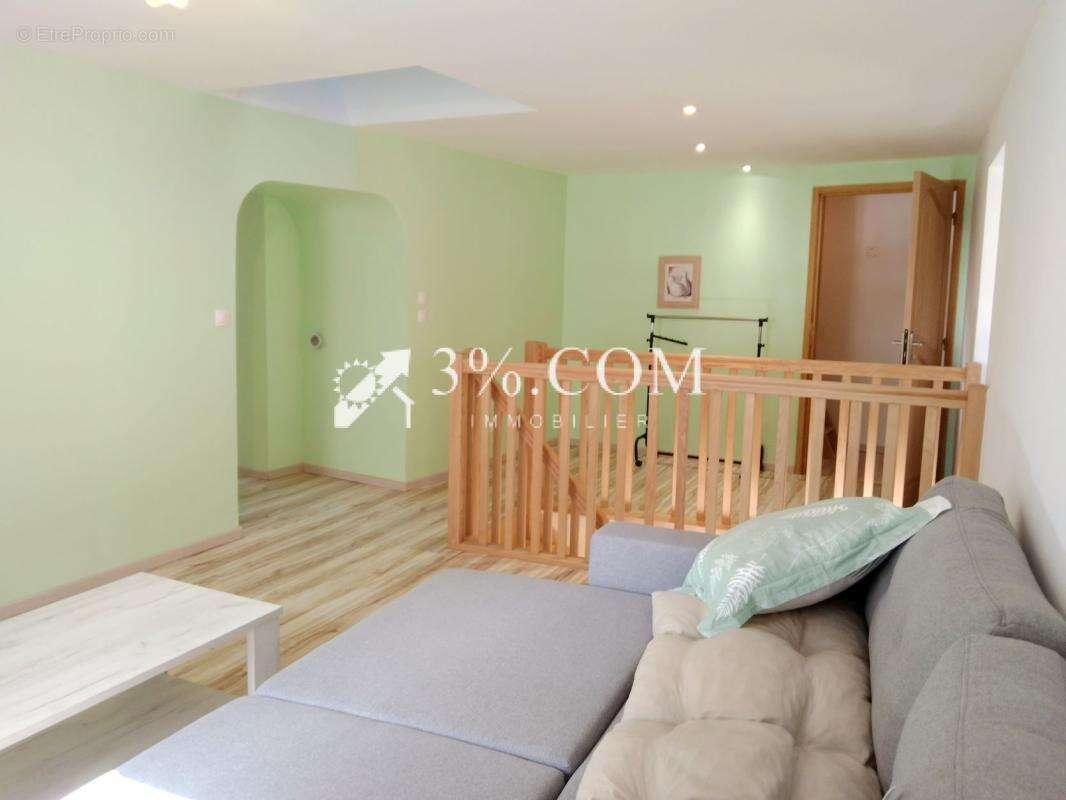 Maison de village en pierre avec terrasse et  terrain de 400 - photo 4