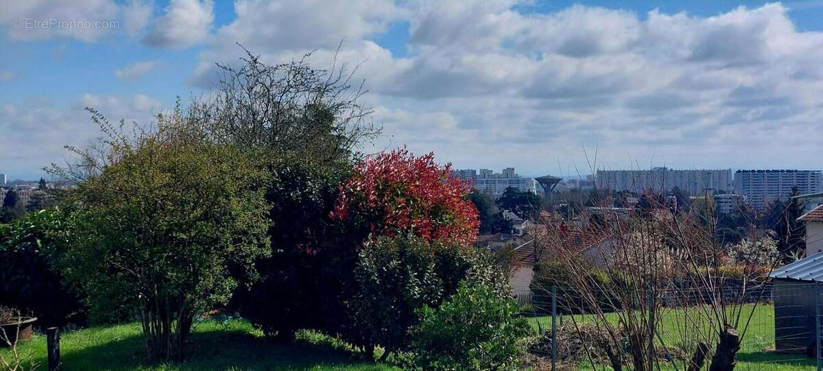 Maison à CHAMPAGNE-AU-MONT-D'OR