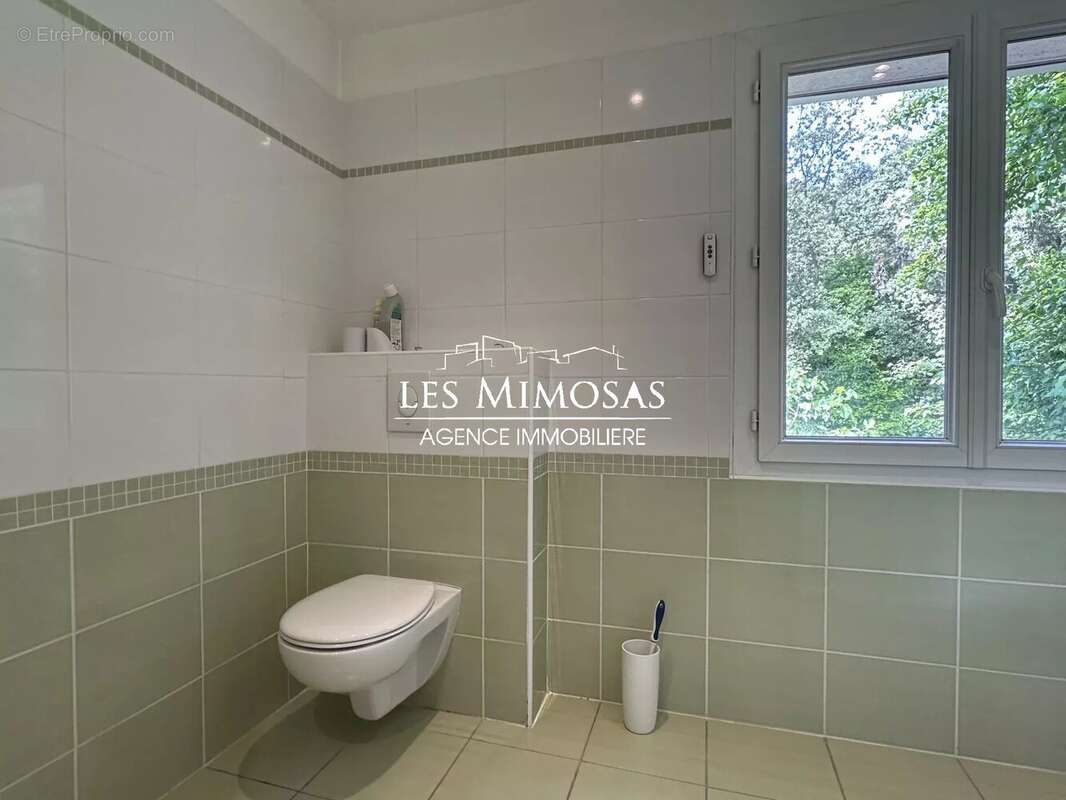 Maison à ROQUEBRUNE-SUR-ARGENS