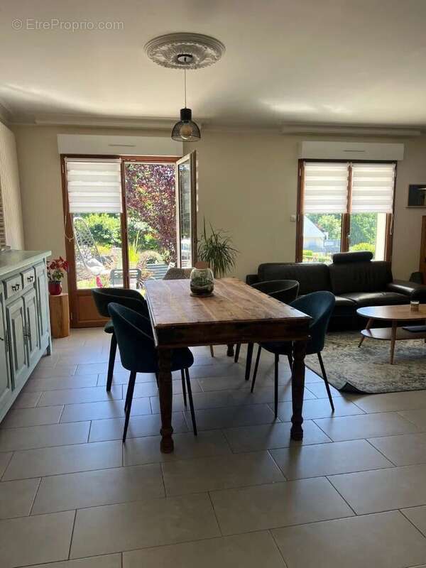 Maison Montreuil Sous Perouse 7 pièce(s) 154 m2 - photo 4