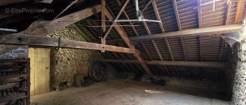 Maison à BENEVENT-L'ABBAYE