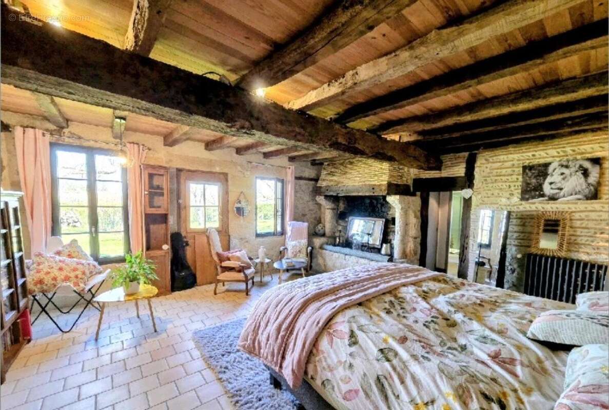 Maison 197 m² à Lamonzie-Saint-Martin  - photo 8