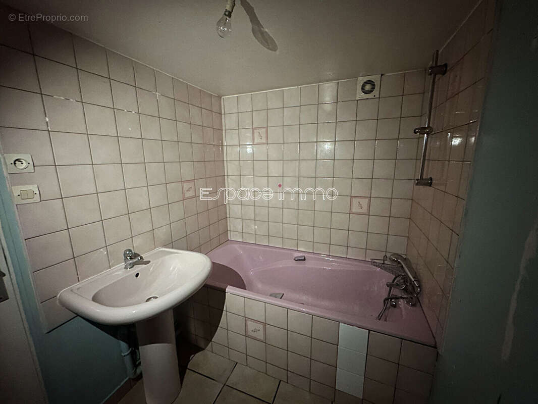 Maison à VILLERS-ECALLES