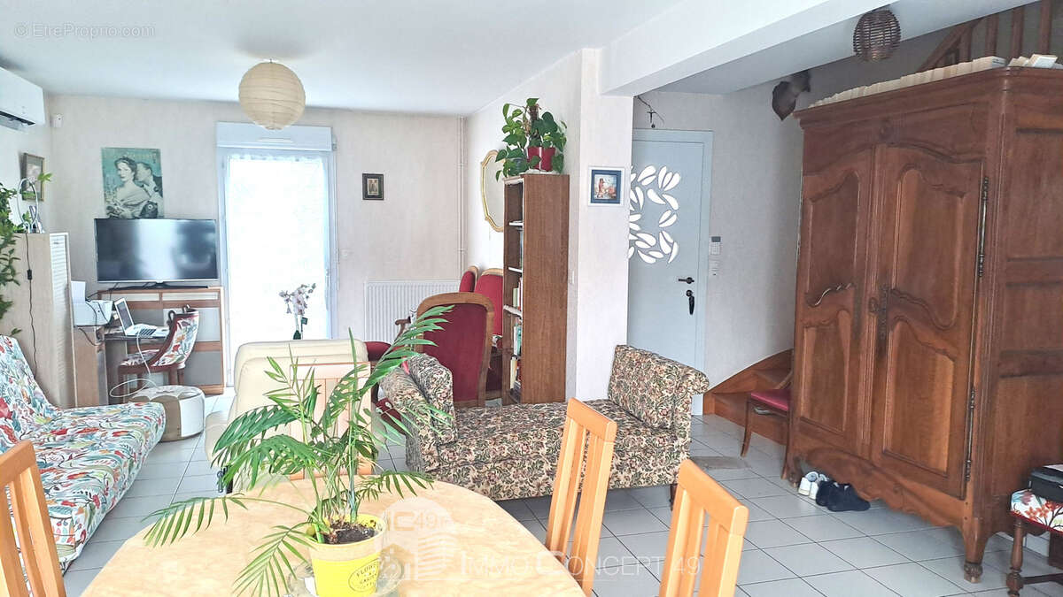Maison à BEAUCOUZE