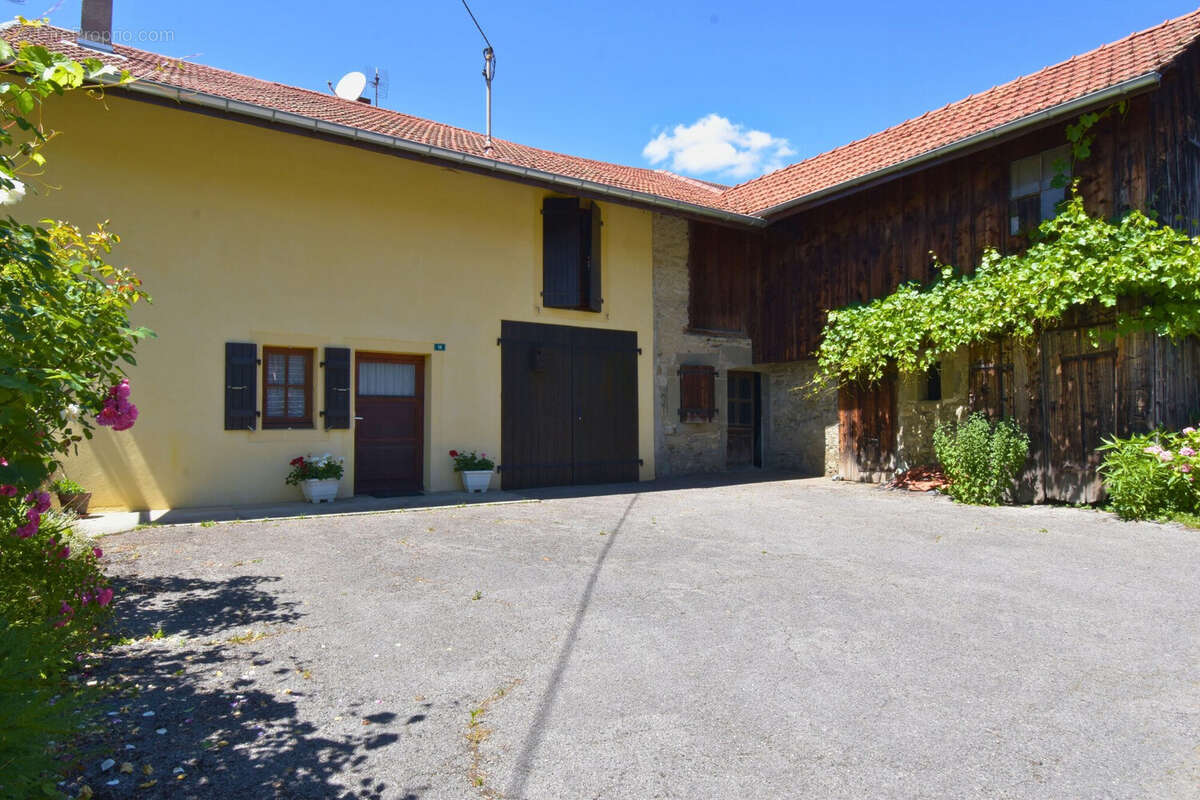 Maison 184 m² à Arthaz-Pont-Notre-Dame  - photo 5