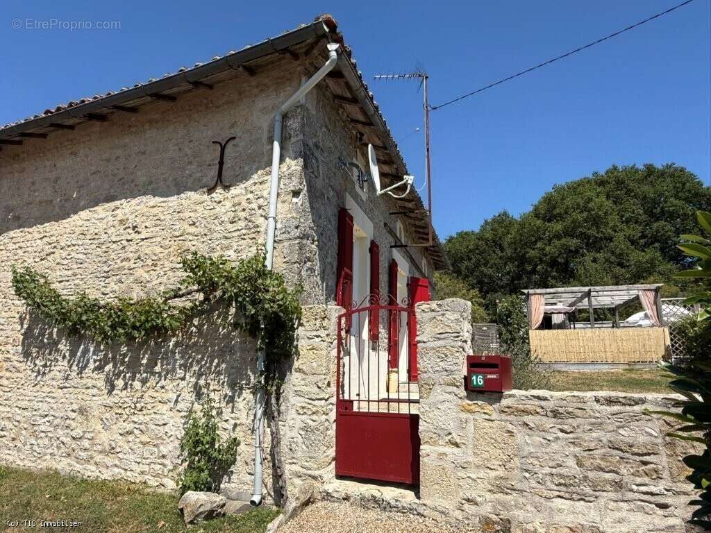 Charmante Maison de Plain Pied Avec Terrain, au Calme - photo 16
