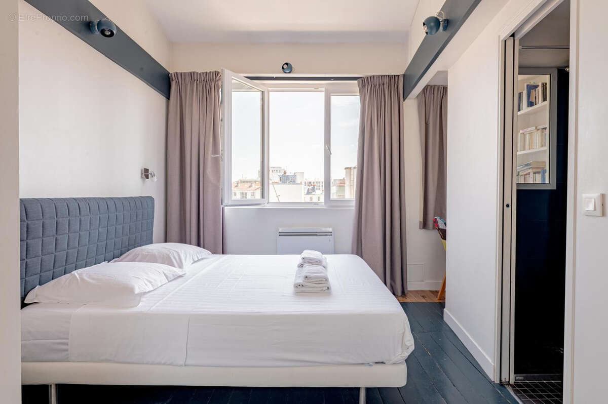 Appartement à PARIS-14E