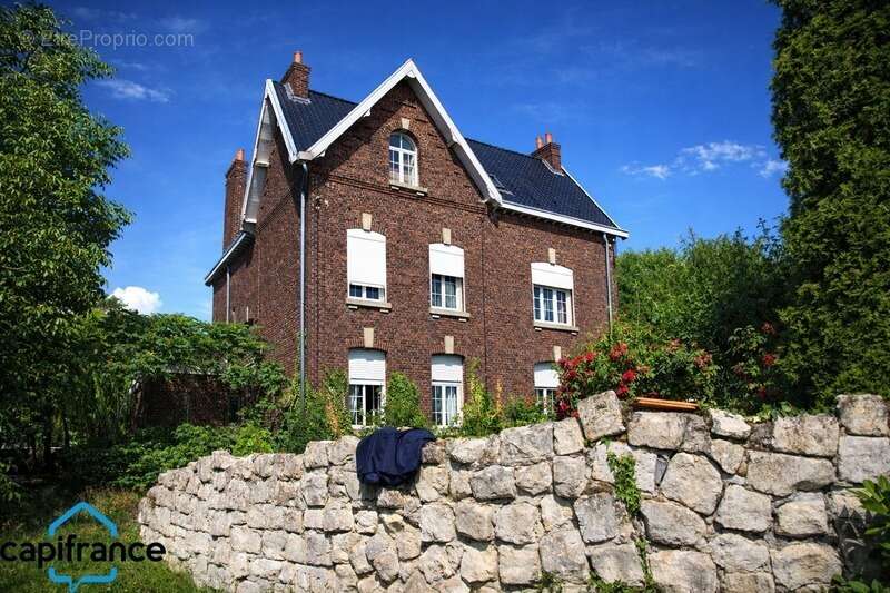 Maison à VIEUX-CONDE