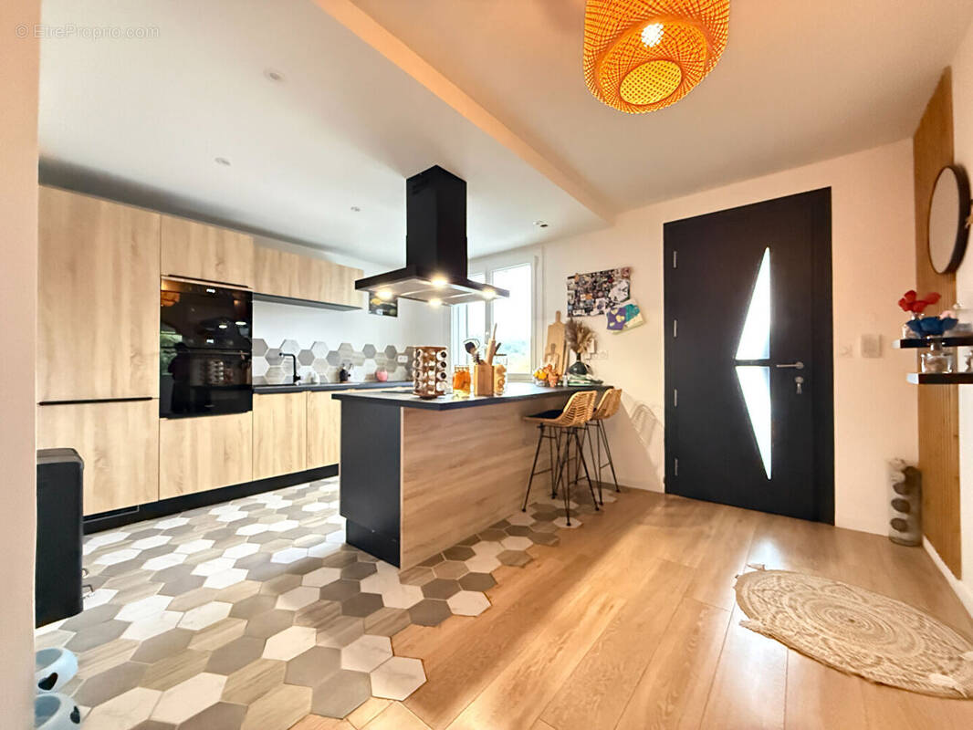 Maison à LONS-LE-SAUNIER