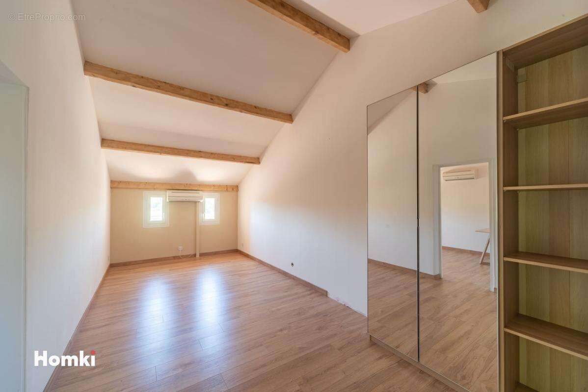 Maison à HYERES