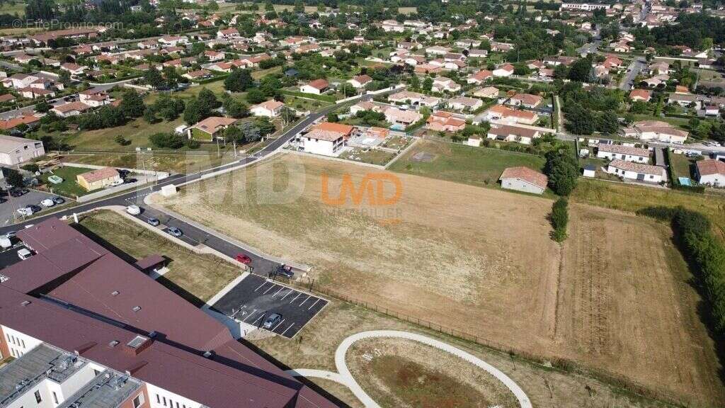 Terrain à Rieux Volvestre de 500 m² - photo 3