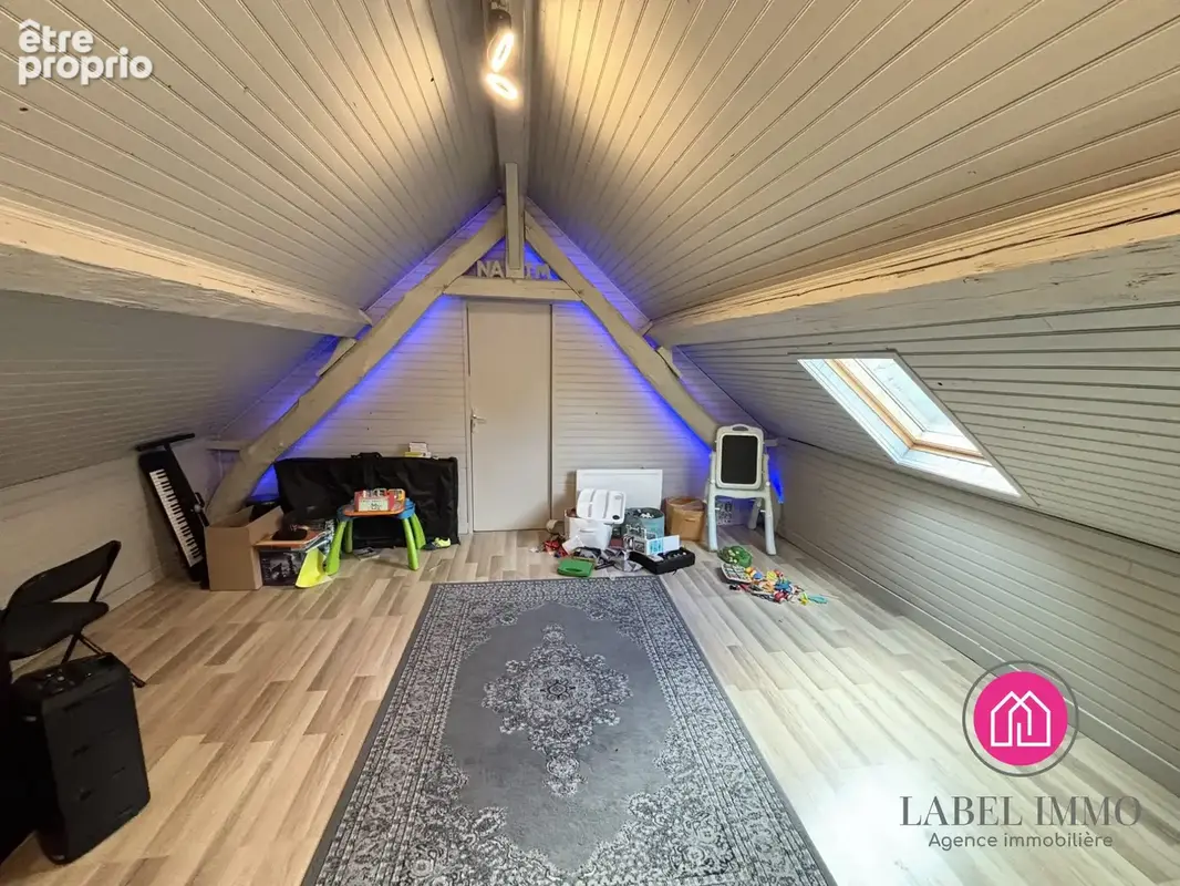 Maison 9 pièces 205 m² à vendre à Wallers (59135) - photo 7