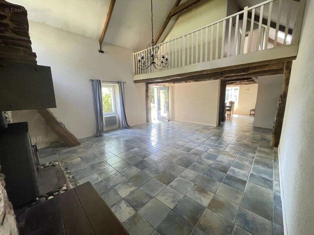 Maison à SERENT