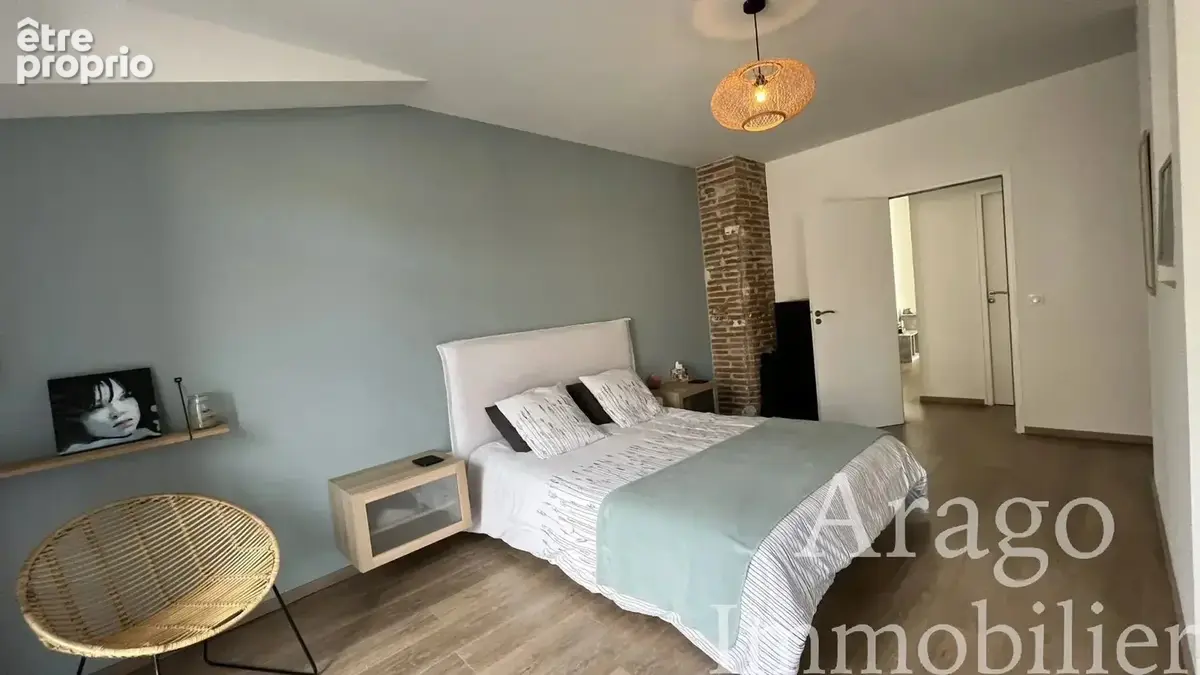 Maison de charme à vendre à Claira - photo 8
