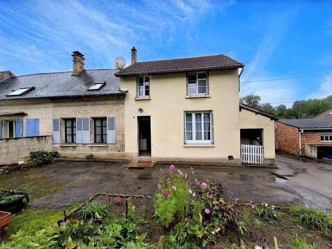 Maison à CUISE-LA-MOTTE