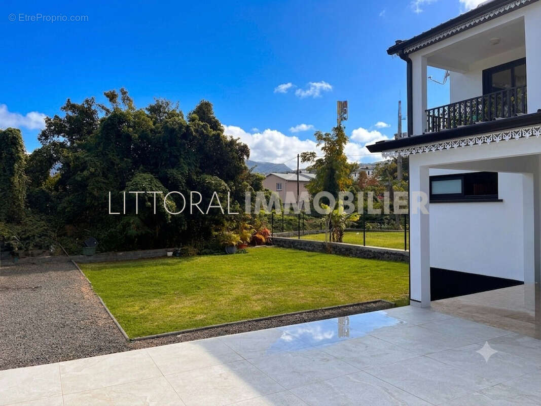 Ligne des 400 : Belle villa contemporaine de 2024 - photo 3
