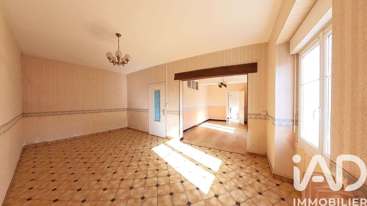 Photo 3 - Maison à RESTIGNE