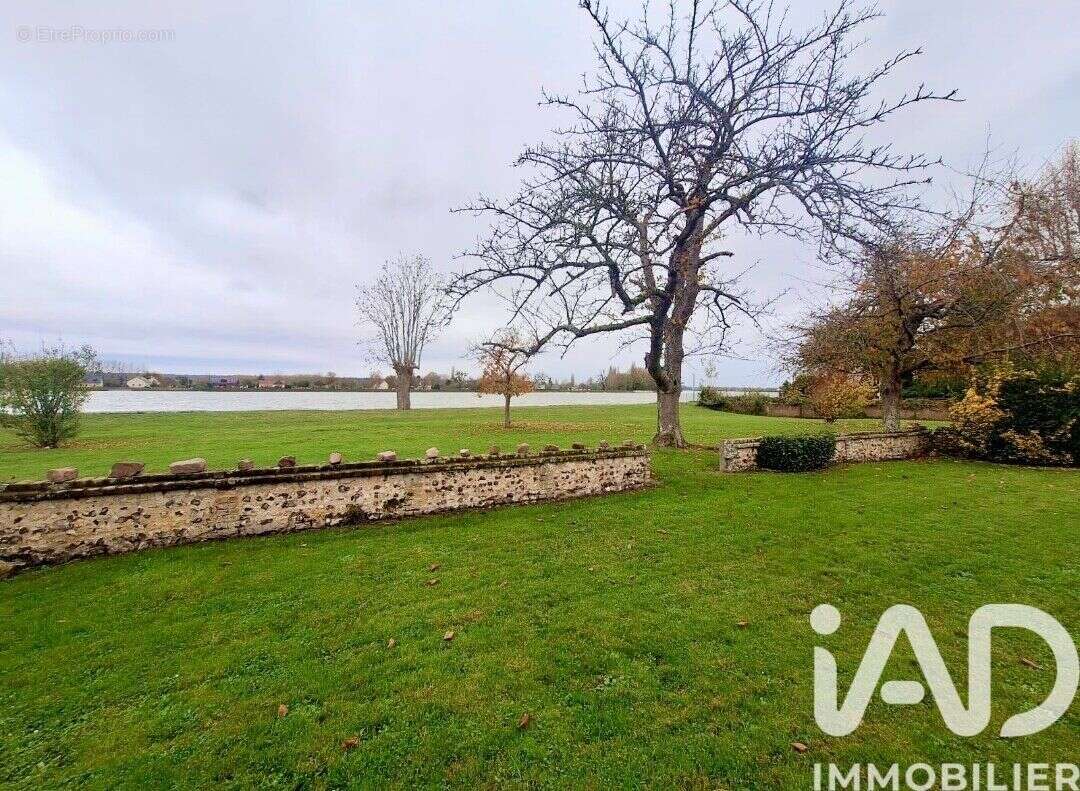 Photo 2 - Maison à LE TRAIT