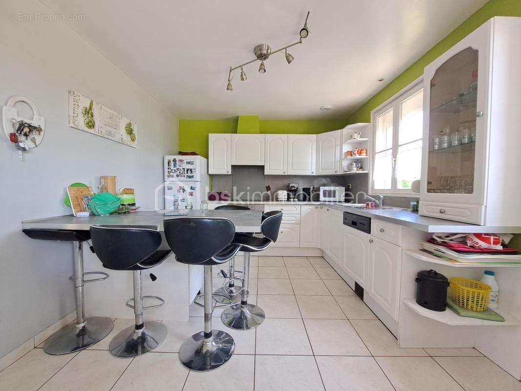 Maison à HUCHENNEVILLE