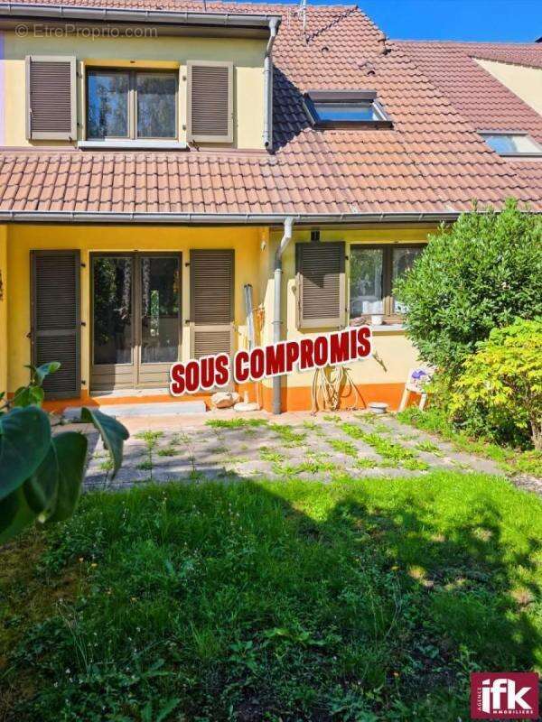 Maison à HERRLISHEIM-PRES-COLMAR