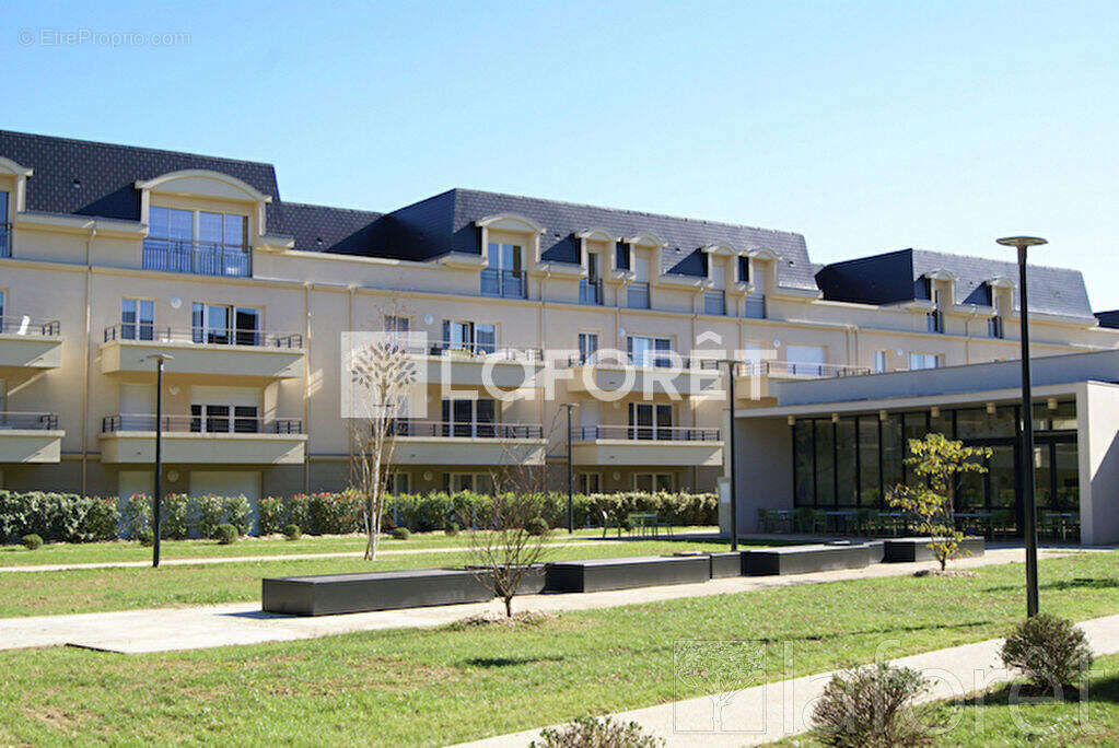 Appartement à EMERAINVILLE