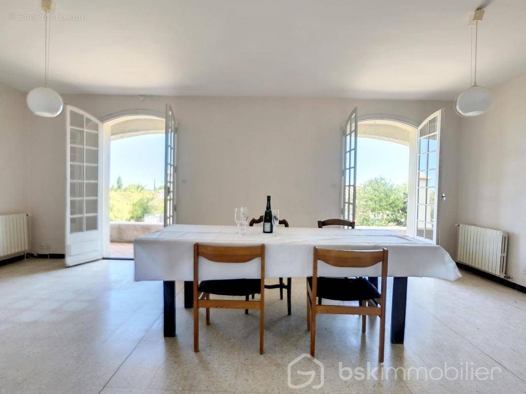 Maison à ALIGNAN-DU-VENT