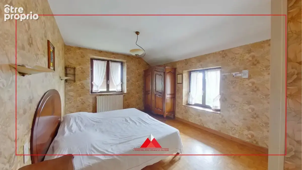 Maison en pierres apparentes avec 3512m² de terrain - photo 4