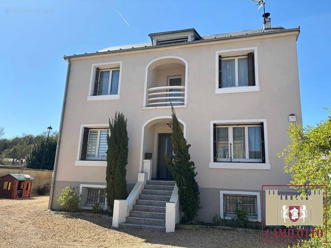 Maison à NOGENT-LE-ROI