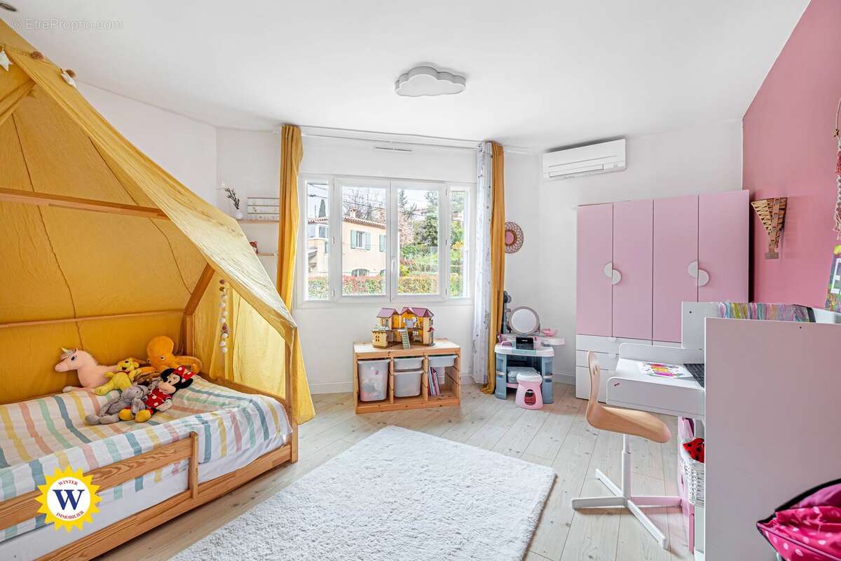 Maison à CAGNES-SUR-MER