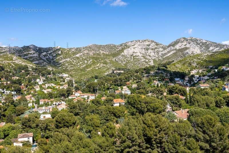 Appartement à MARSEILLE-9E
