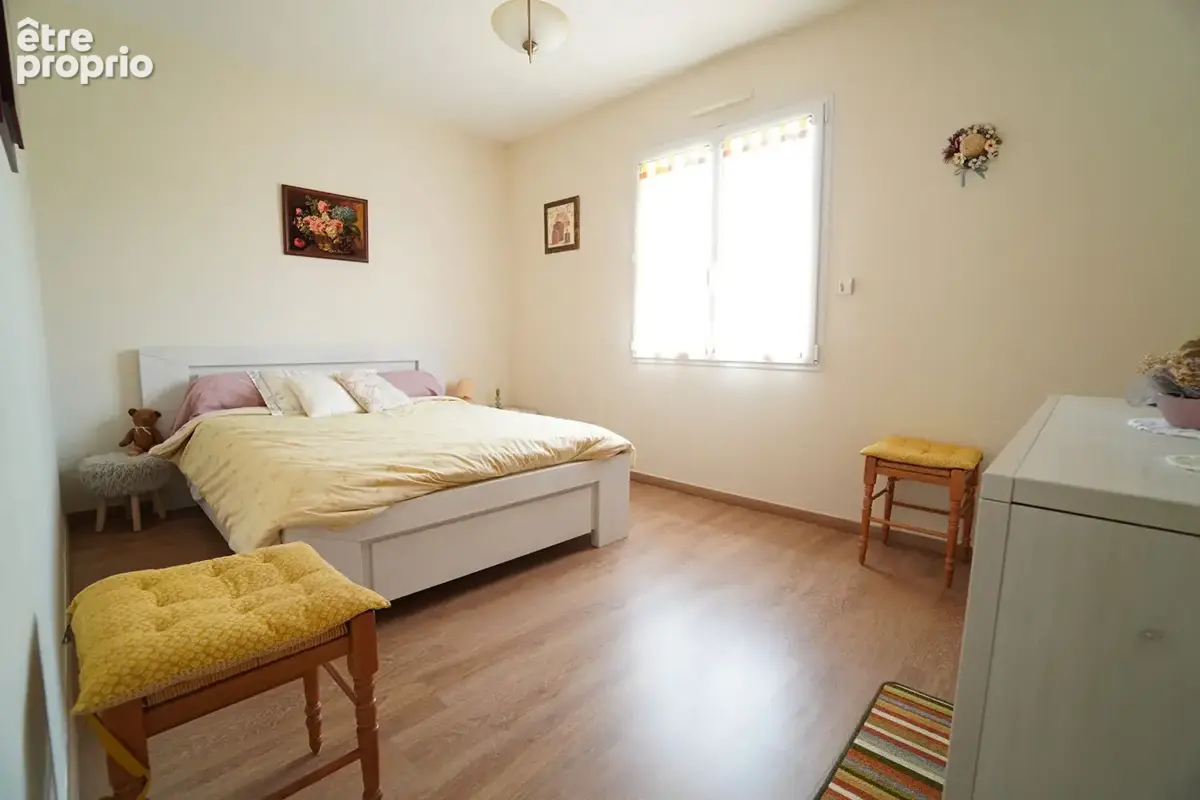 Maison Allonnes 4 pièce(s) 100 m2 - photo 4