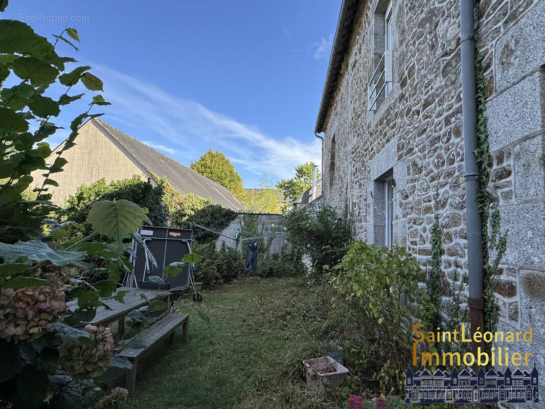 Maison à LA SELLE-EN-COGLES