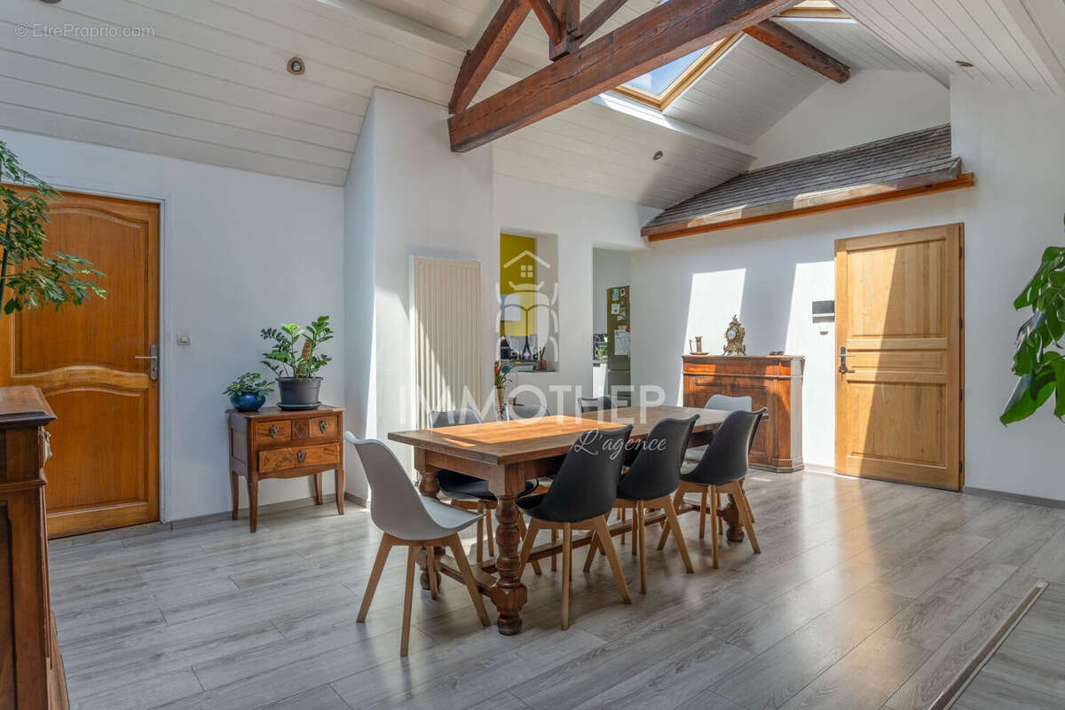 Maison à MOIRANS